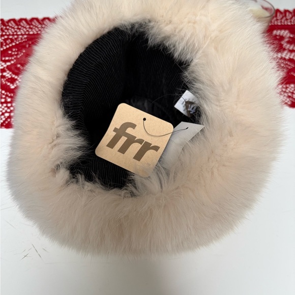 Cream Rabbit Fur Hat - Picture 5 of 5